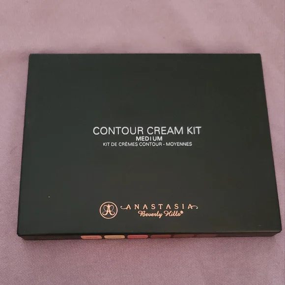 Anastasia Beverly Hills Contour Kit - Picture 7 of 7